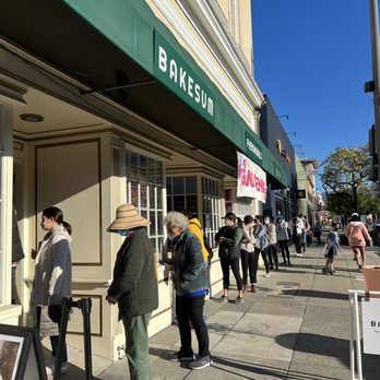 Bake Sum - Long line - Desserts Near Me - Oakland, California