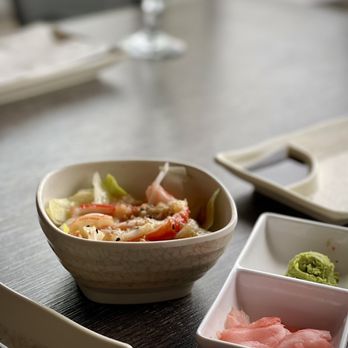 Mitsuki - Salad - Sushi Bars Near Me - Brossard, Quebec