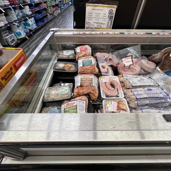 Franks's Supermarket - a variety of meats in a display case - Grocery Near Me - Des Allemands, Louisiana Franks's Supermarket - a variety of meats in a display case - Grocery Near Me - Des Allemands, Louisiana
