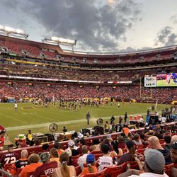 Commanders Field - Half time