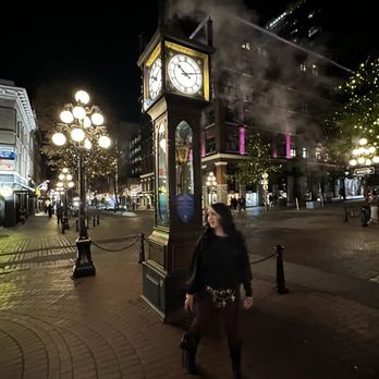 Gastown Steam Clock - Landmarks & Historical Buildings Near Me - Vancouver, British Columbia Gastown Steam Clock - Landmarks & Historical Buildings Near Me - Vancouver, British Columbia