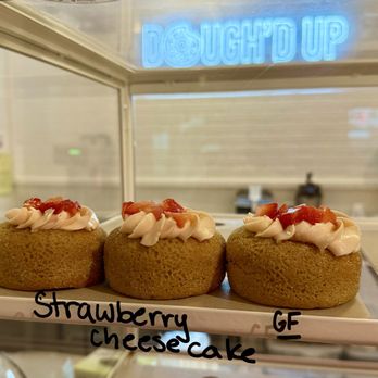 Dough’d Up - Strawberry Cheesecake Doughnut (topped with fresh strawberries) - Bakeries Near Me - Fort Worth, Texas Dough’d Up - Strawberry Cheesecake Doughnut (topped with fresh strawberries) - Bakeries Near Me - Fort Worth, Texas