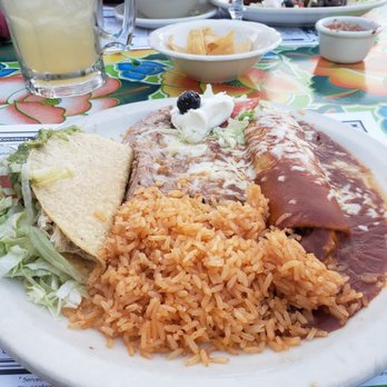 Manuel's Mexican Restaurant - Taco and Enchilada Combo - Mexican Near Me - Aptos, California Manuel's Mexican Restaurant - Taco and Enchilada Combo - Mexican Near Me - Aptos, California