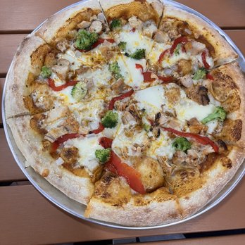 Heavy Brewing - Chicken tikka masala pizza - Pizza Near Me - Gretna, Nebraska Heavy Brewing - Chicken tikka masala pizza - Pizza Near Me - Gretna, Nebraska