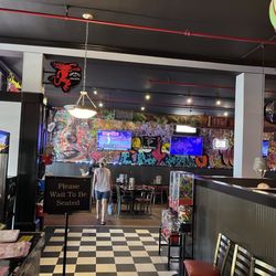 Friends Winder Grill - Dining