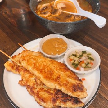 Keg and kraken - Sushi Bars Near Me - Portland, Maine Keg and kraken - Sushi Bars Near Me - Portland, Maine