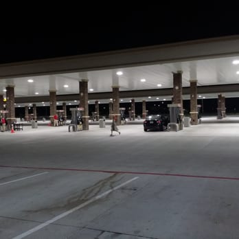 Buc-ee's - 130 gas pumps - Gas Stations Near Me - Temple, Texas