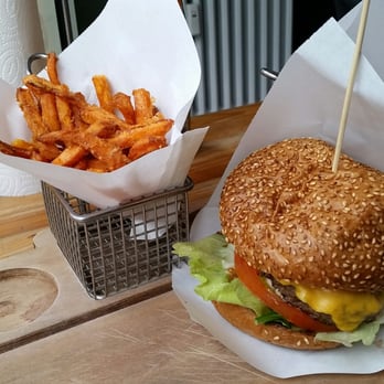 Burger Art - Burger Menü - American Near Me - Berlin, BE
