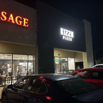Kizza Pizza - Outside - Pizza Near Me - Cedar Park, Texas