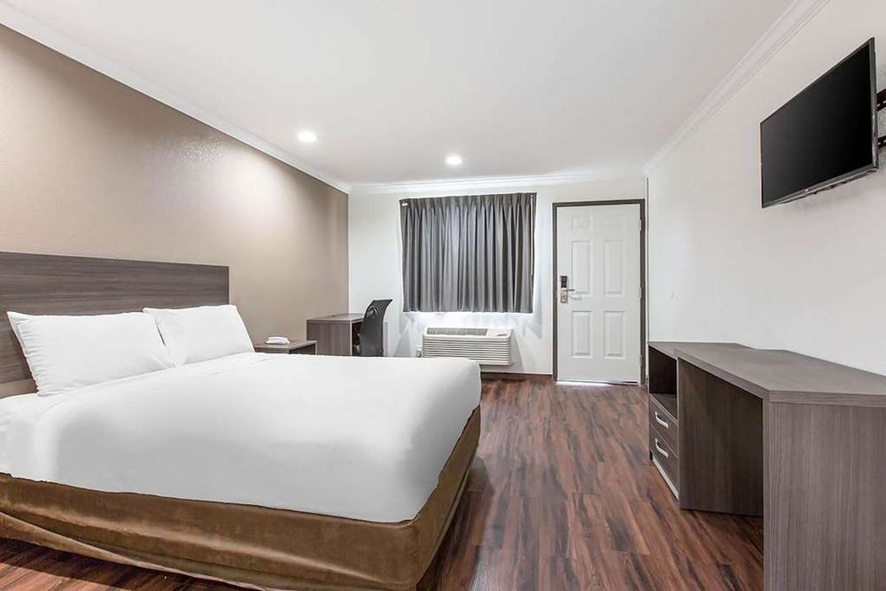 ECONO LODGE NEAR BAKERSFIELD FAIRGROUNDS Updated October 2024 122