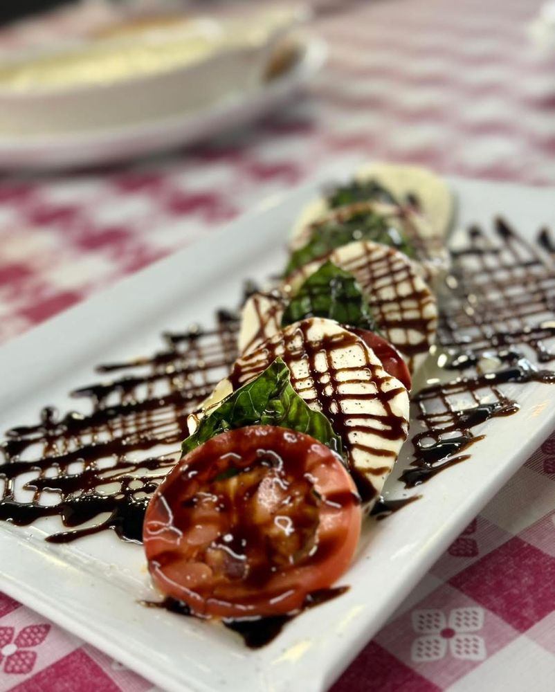 Food from Joes Italian