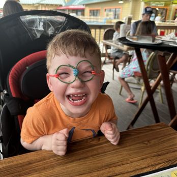 Rockin Tacos Grill & Tequila Bar - Fun craft for the kids when seated - Bars Near Me - Ft Walton Beach, Florida