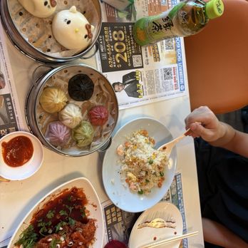 Bun World - Orange chicken, shrimp fried rice, combo steamed dumplings, kitty shaped buns with taro - Chinese Near Me - Ontario, California Bun World - Orange chicken, shrimp fried rice, combo steamed dumplings, kitty shaped buns with taro - Chinese Near Me - Ontario, California