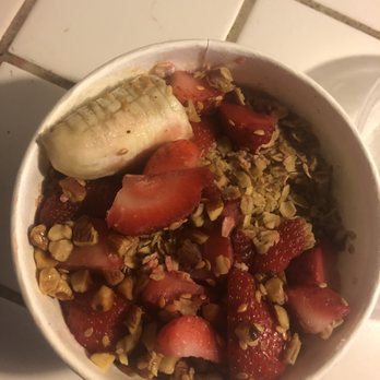 Farm Fresh Bowls - Look at that delicious bowl of goodness!!! ;) - Food Stands Near Me - Visalia, California