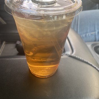 Crazy D's Hot Chicken - Peach Sweet Tea - Chicken Shop Near Me - Reno, Nevada