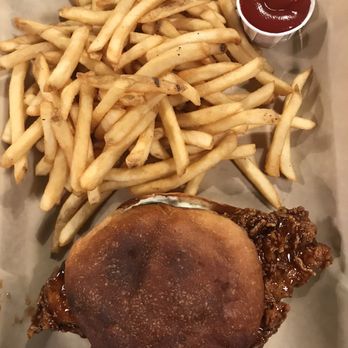Nineteen 33 Taproom - Garlic honey chicken sandwich n fries - American Near Me - West Linn, Oregon Nineteen 33 Taproom - Garlic honey chicken sandwich n fries - American Near Me - West Linn, Oregon