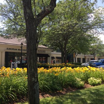 THE SHOPS AT SOMERSET SQUARE - Updated December 2024 - 71 Photos - 140