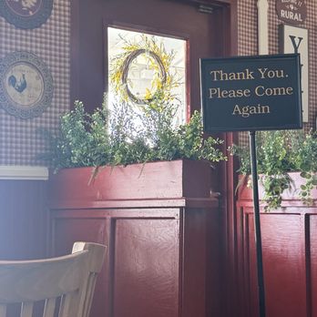 The Red Hen Cafe - Breakfast & Brunch Near Me - Helendale, California