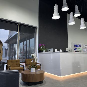id SALON - check in and waiting area - Hair Salons Near Me - Woodbury, New York id SALON - check in and waiting area - Hair Salons Near Me - Woodbury, New York