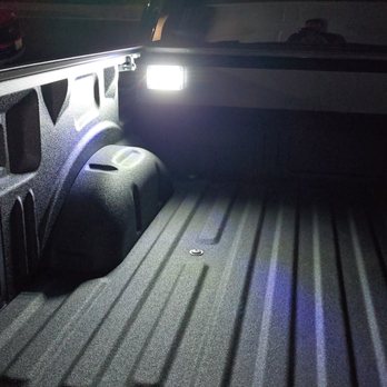 Genesis 1 Auto Concepts - Retrax tonneau cover - Auto Customization Near Me - Valencia, California