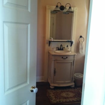 ElmRock Inn Bed and Breakfast - This is only a fraction of the HUGE bathroom in the Iris room! - Bed & Breakfast Near Me - Stone Ridge, New York ElmRock Inn Bed and Breakfast - This is only a fraction of the HUGE bathroom in the Iris room! - Bed & Breakfast Near Me - Stone Ridge, New York