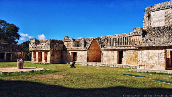 Uxmal by null