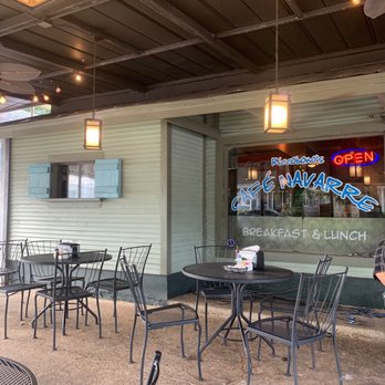 Cafe Navarre - Outside dining - Sandwiches Near Me - New Orleans, Louisiana Cafe Navarre - Outside dining - Sandwiches Near Me - New Orleans, Louisiana