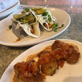 Gary Rack’s Farmhouse Kitchen - Florida Green Tomatoes and Nashville Hot Chicken Tacos - Bars Near Me - Delray Beach, Florida