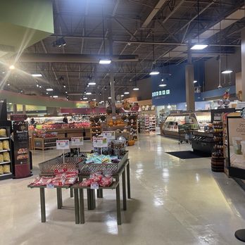 Publix - So much room - Grocery Near Me - Winter Park, Florida Publix - So much room - Grocery Near Me - Winter Park, Florida