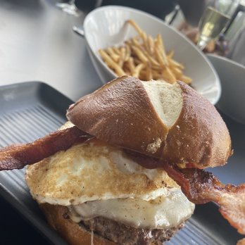Bar Sebastian - Burger & Fries - Cocktail Bars Near Me - Birmingham, Alabama