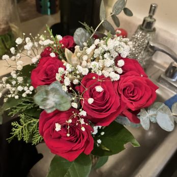 Sueña Flor - Florists Near Me - Pomona, California Sueña Flor - Florists Near Me - Pomona, California