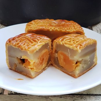 Kee Wah Bakery - Bakeries Near Me - Arcadia, California
