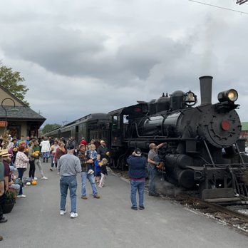 Everett Railroad - Train Station - Trains Near Me - Hollidaysburg, Pennsylvania