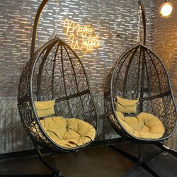 Magic Waffle - Cozy seating