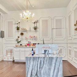 Mai Lash Bar