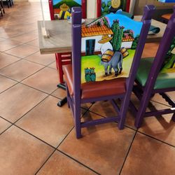 Azteca Restaurante Mexican Cuisine - More chairs, beautiful front and back!