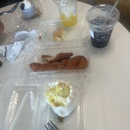 Mochi Twist, sweet potato cheesecake, blueberry matcha cheesecake, cream puff, peach ade drink and blueberry ade drink Mochi Twist, sweet potato cheesecake, blueberry matcha cheesecake, cream puff, peach ade drink and blueberry ade drink