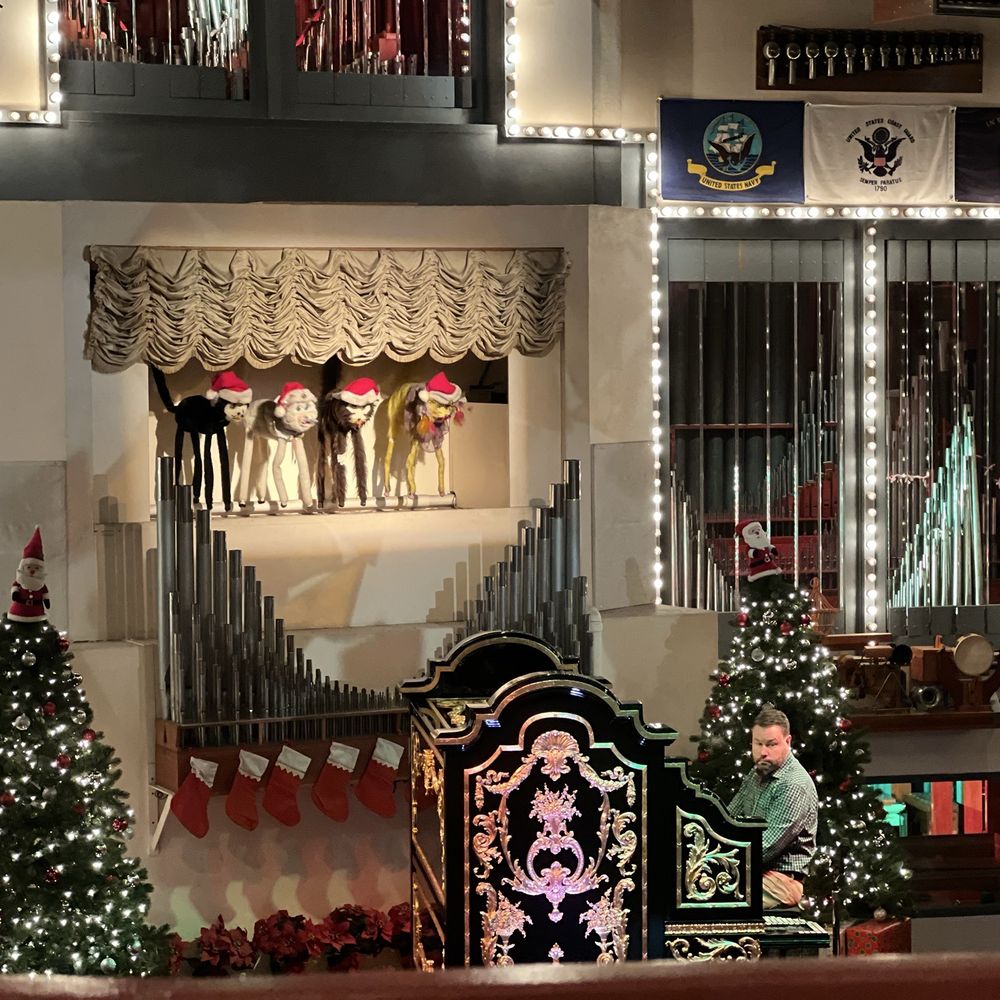 Organ Stop Pizza - Christmas in July - Pizza Near Me - Mesa, Arizona Organ Stop Pizza - Christmas in July - Pizza Near Me - Mesa, Arizona