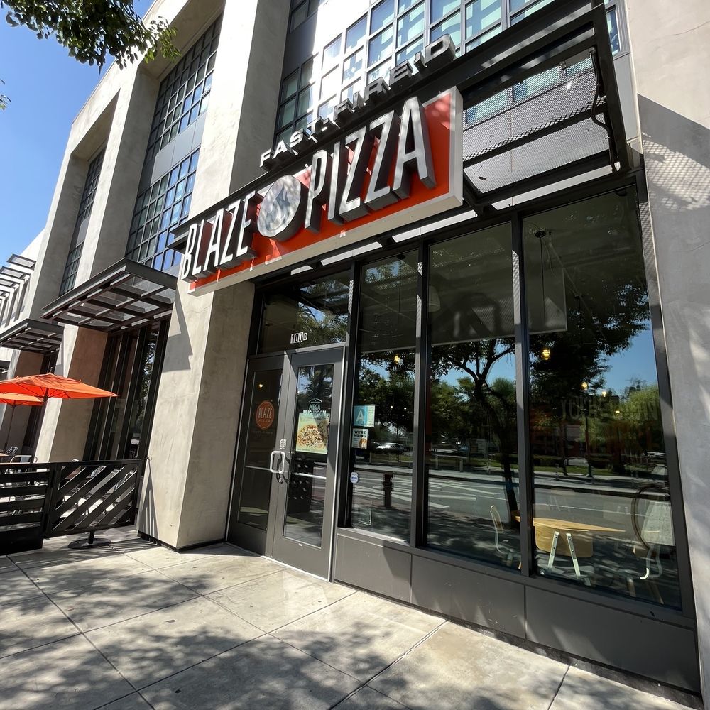 Blaze Pizza - 09/24/23 - Salad Near Me - Claremont, California