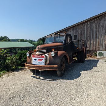 Peachbarn Winery and Cafe - an old truck parked in front of a barn - Wine Tasting Room Near Me - Alto Pass, Illinois Peachbarn Winery and Cafe - an old truck parked in front of a barn - Wine Tasting Room Near Me - Alto Pass, Illinois
