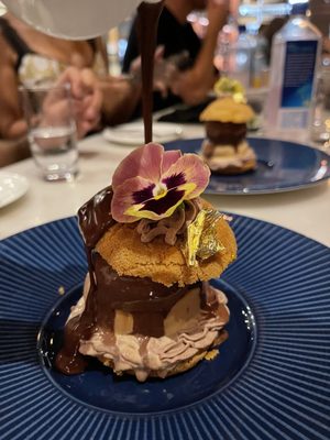 Wally's Beverly Hills by null