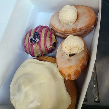 Starlight Doughnut Lab - Bakeries Near Me - Cincinnati, Ohio Starlight Doughnut Lab - Bakeries Near Me - Cincinnati, Ohio