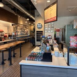 MOD Pizza - Counter