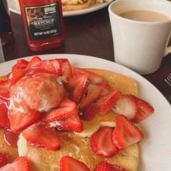Berry Sweet Kitchen - Strawberry pancakes and coffee yum - Cafes Near Me - Minneapolis, Minnesota