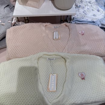 Kestan - Women's Clothing Near Me - Arcadia, California