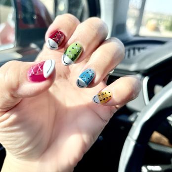 Luxury Day Spa & Nails - Nail Salons Near Me - Palmdale, California
