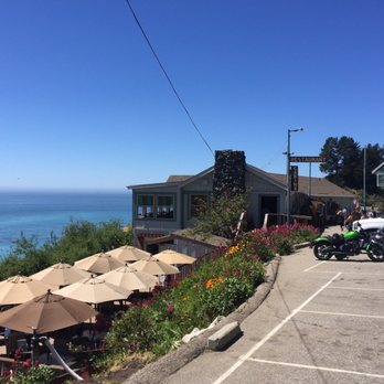 Lucia Lodge - Such an amazing view for a lunch spot and a glass of cold wine! Yum - Bed & Breakfast Near Me - Big Sur, California