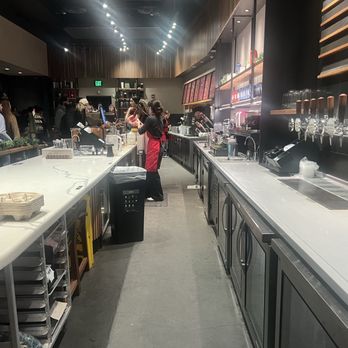 Starbucks - Coffee & Tea Near Me - Bellevue, Washington