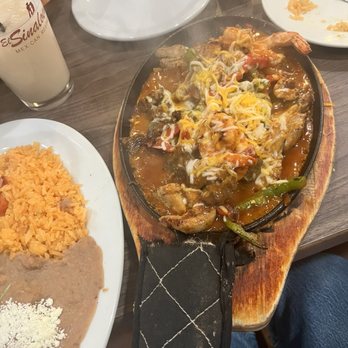 El Sinaloense - Fajita Sinaloense House Specialtie - Seafood Near Me - San Mateo, California
