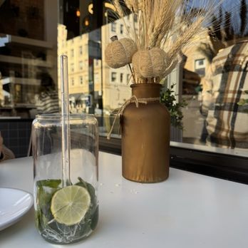 Art Lunch - Best Classic Lemonade of my life!!! - Breakfast & Brunch Near Me - Pasadena, California Art Lunch - Best Classic Lemonade of my life!!! - Breakfast & Brunch Near Me - Pasadena, California